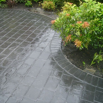 Completed driveway by Flintstone Driveways